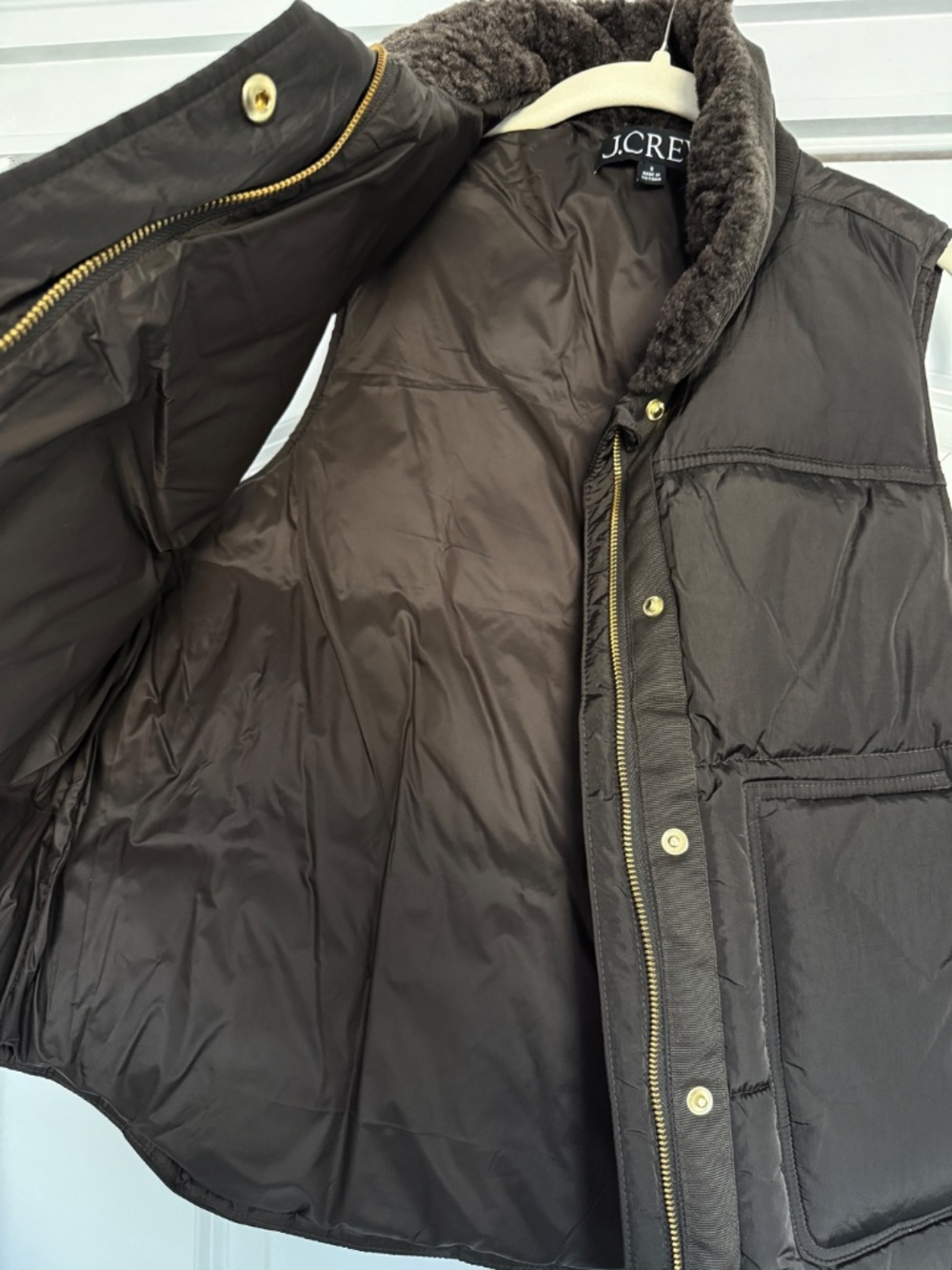 J Crew Puffer vest with PrimaLoft - Mossy Brown - Small - Picture 3 of 7